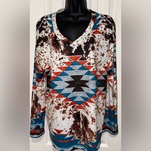 Aztec Print V-Neck Women's Top⭐️NWT⭐️